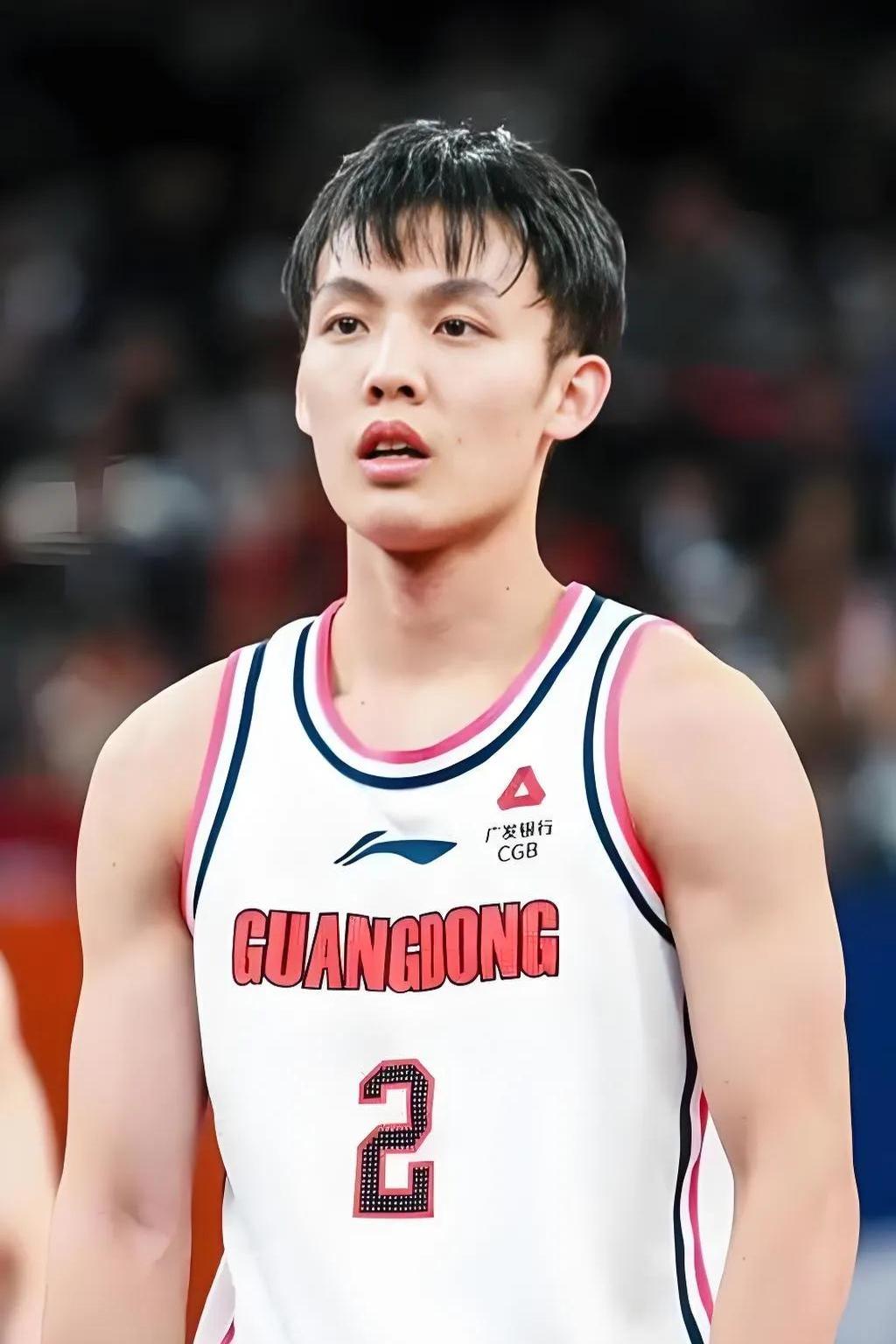 广州队迎法甲关键赛，赛前临场应变，悬念犹存，细节决定成败(篮球三人裁判跑位图解)