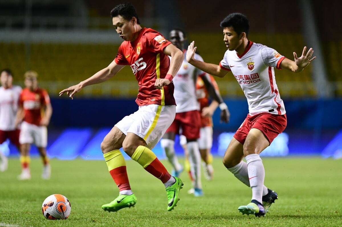 爱游戏电竞竞猜平台-集结日中超传出新动向；北京首钢绝杀压哨；管理层表态：质疑声仍在；赛季目标并未改变的简单介绍